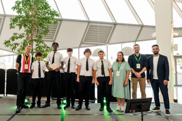 Innovative Liverpool City Region schoolchildren scoop national award for environment project