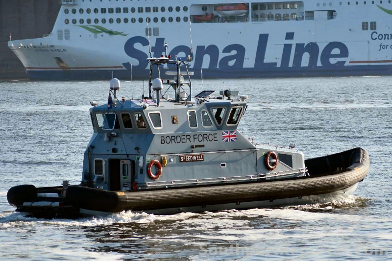 UK Government's announcement of new powers to seize illegal migrant phones 