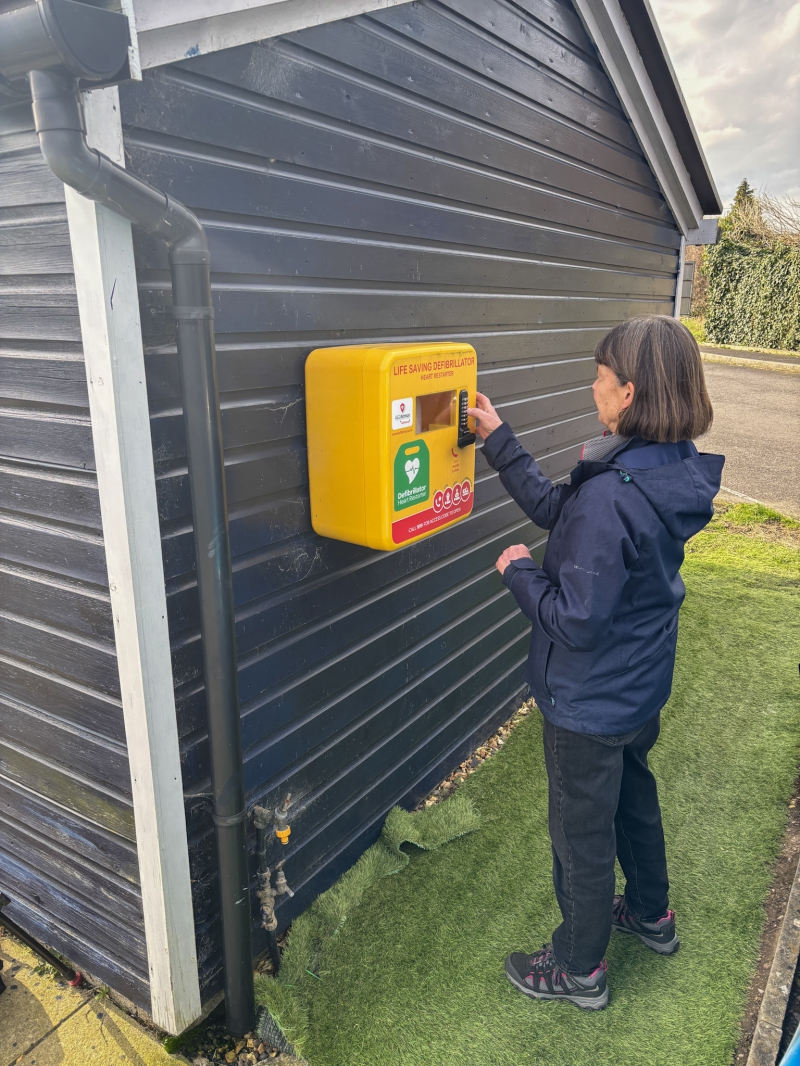 Call to reinstall thousands of unmaintained defibs