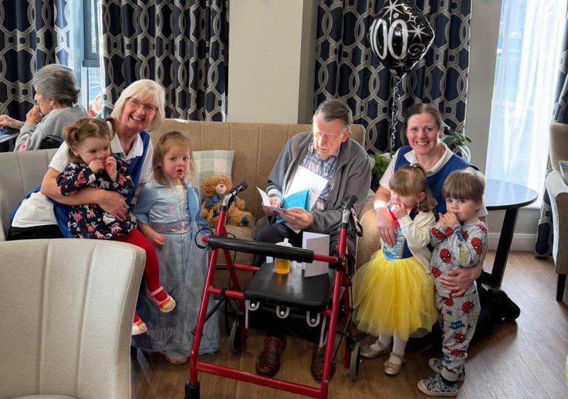 Ex Royal Marine in Southport on his 100th birthday receives over 500 cards thanks to kindness of our community