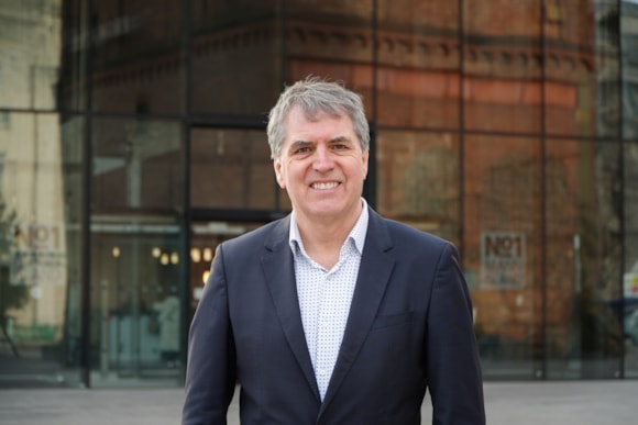 Mayor unveils great value tickets on Merseyrail services to supercharge Southport tourism