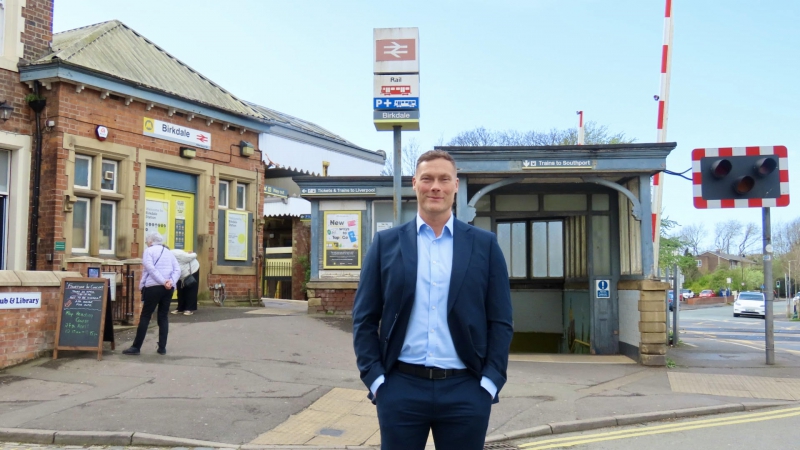 Man who lost 3 family members to suicide to take on Mount Snowdon and 70.3 mile Ironman