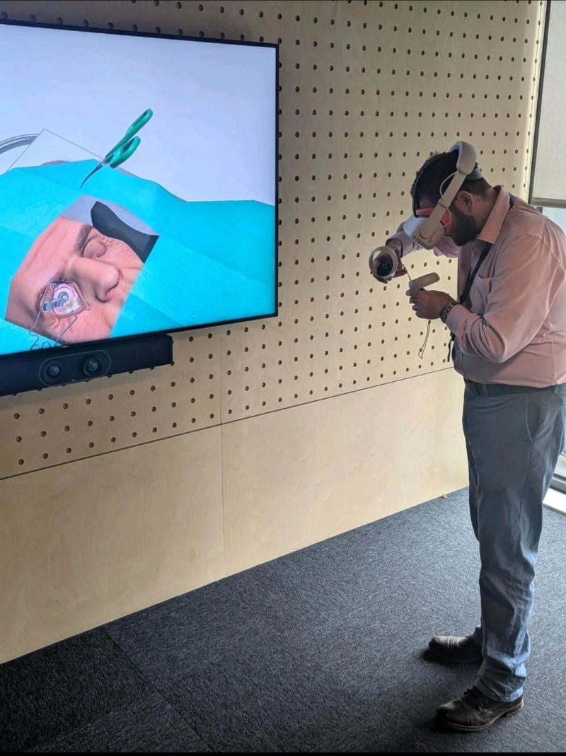 ‘World 1st’ virtual reality eye retrieval training programme used in Liverpool helps make more sight-saving cornea transplants available for patients 