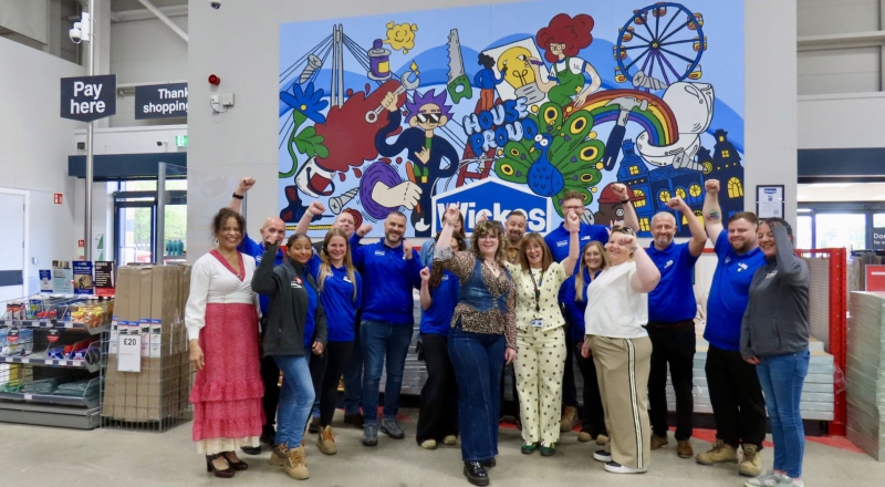 Magnificent new mural unveiled at Wickes store in Southport in creative collaboration with Southport College