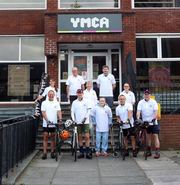 Super cyclist sets off on 215 mile Southport to Edinburgh ride to raise funds for Forget Me Not Dementia Cafe