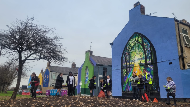 Thousands of planted bulbs across Liverpool set to make Spring a vibrant sight