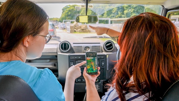 Major initiative to improve mobile phone coverage at Liverpool City Region attractions including Knowsley Safari and Grand National