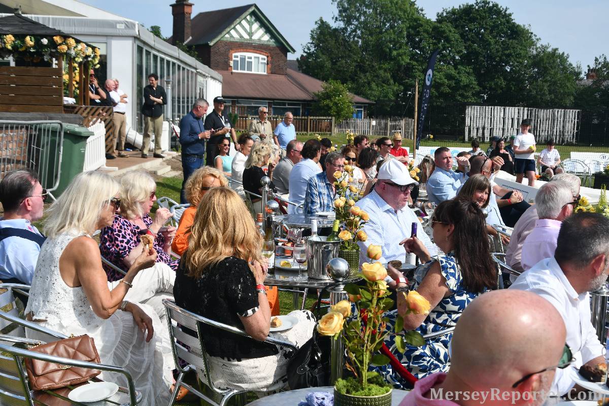 People sat down at the Liverpool International Tennis Tournament.